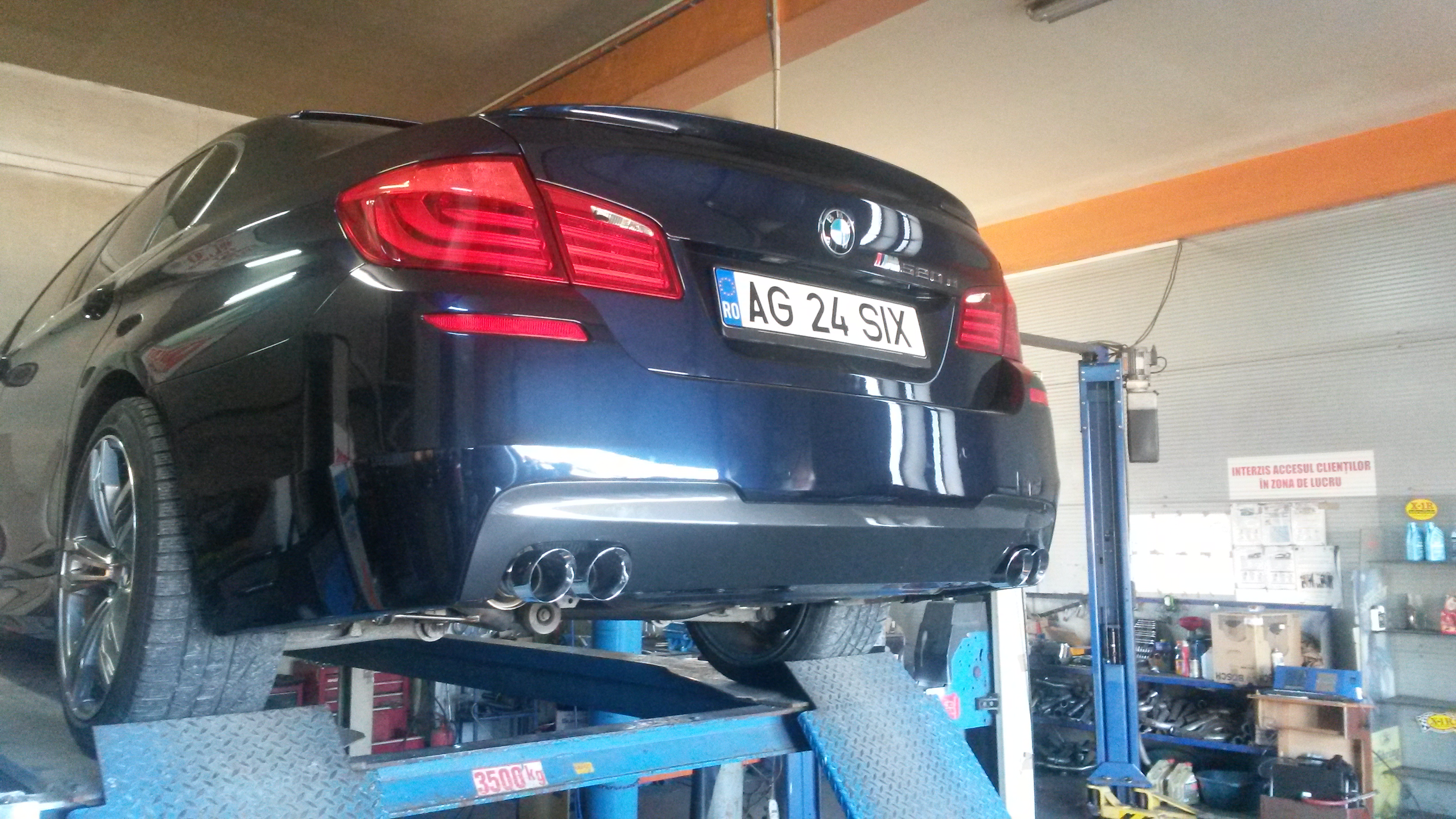 Ornament esapament inox tips rotund P044-4 4 BMW 520d F10 dual muffler by PILOT 1 Ornament esapament inox tips rotund P044-4 - imagine 4