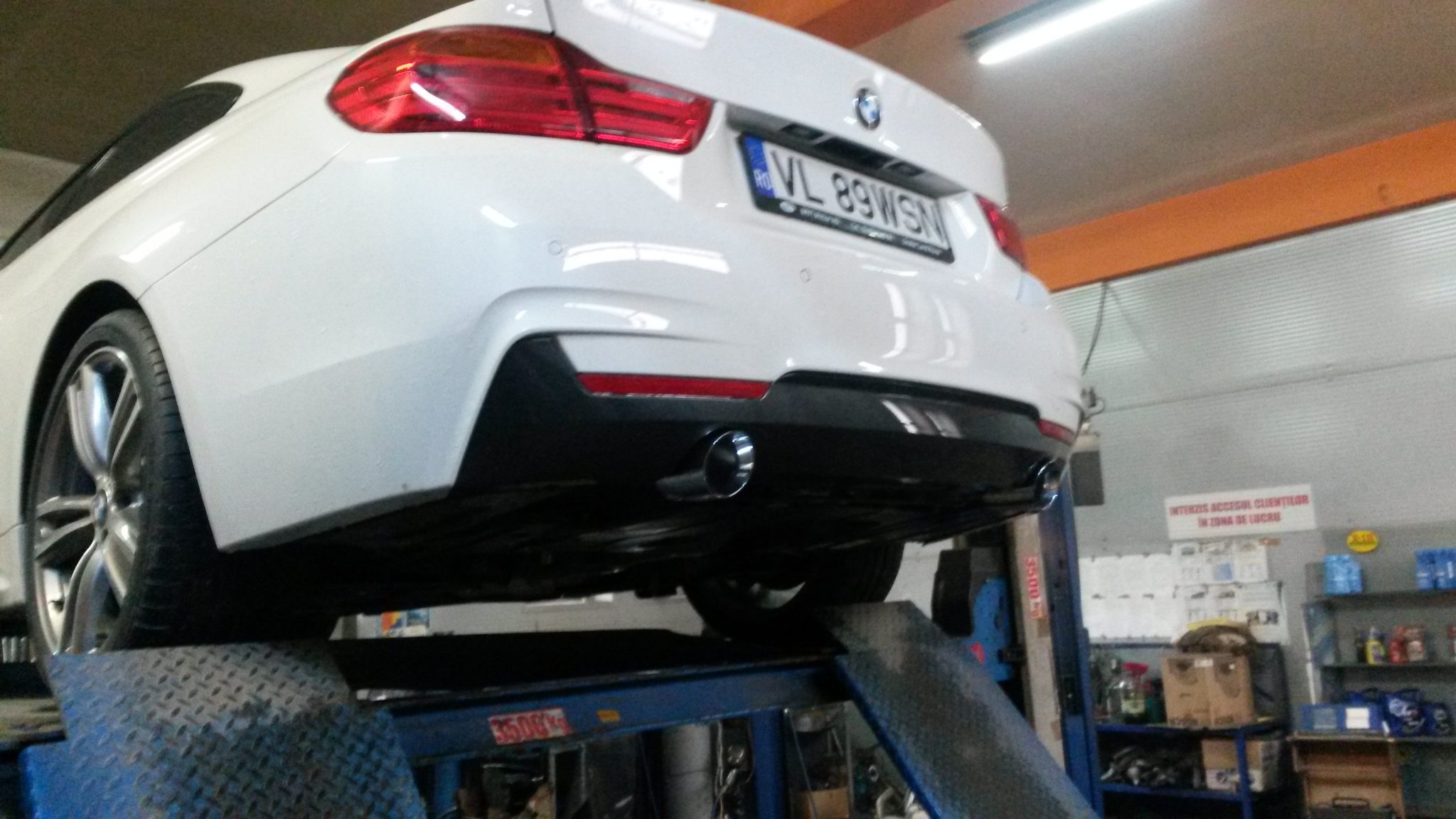 Ornament esapament inox tips rotund 90, inlet 63 Cod P044-5 3 BMW seria4 dual exhaust by PILOT 3 scaled Ornament esapament inox tips rotund 90, inlet 63 Cod P044-5 - imagine 3
