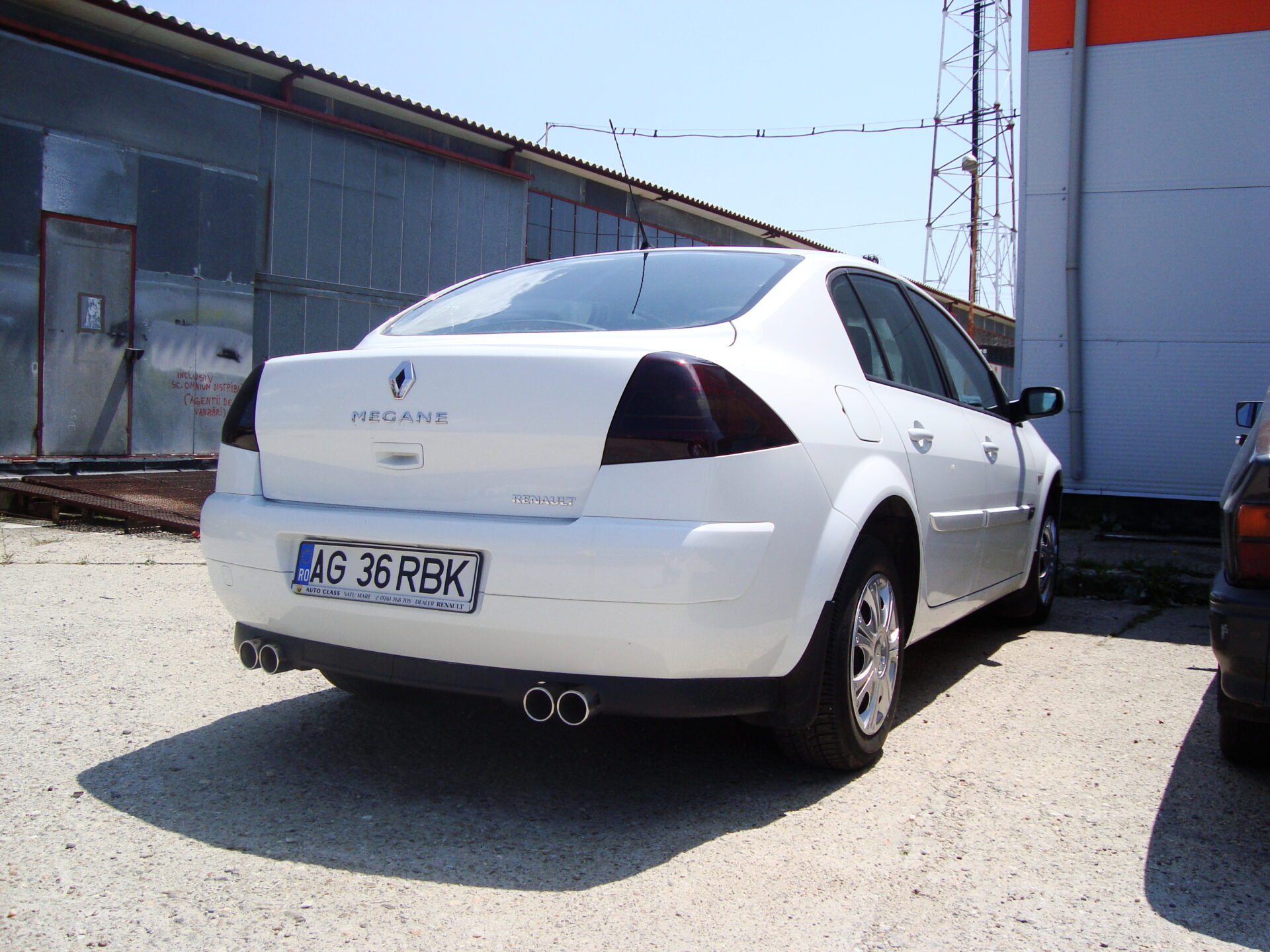 Ornament esapament inox tips dublu P372 5 Renault Megane2 dual by PILOT 1 Ornament esapament inox tips dublu P372 - imagine 5